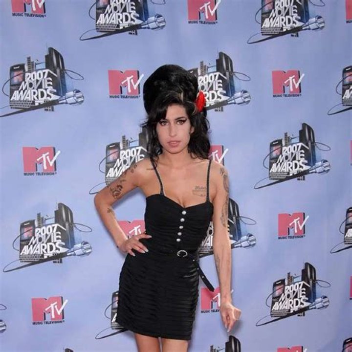 A Deep Dive Into Amy Winehouse's Net Worth And Legacy
