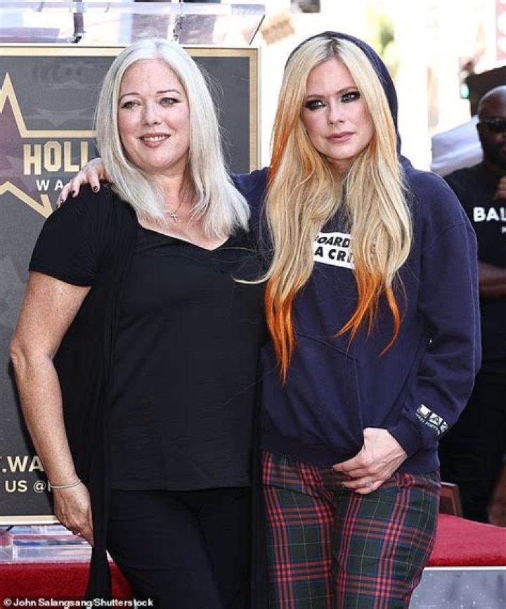 Avril Lavigne's Family: Uncovering The Truth About Her Children