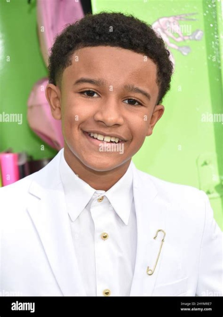 Cameron J. Wright: The Rising Star In Entertainment