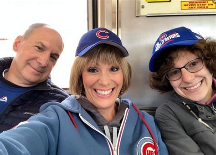 Find Out: Is Roz Varon Still Married Today?