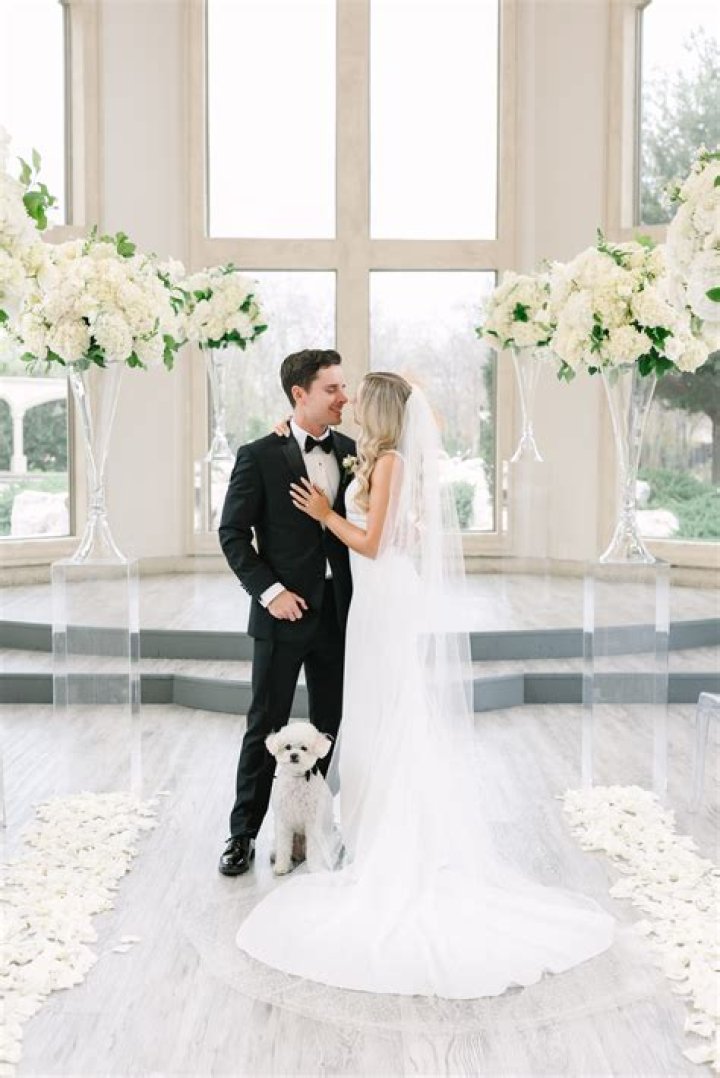 Gal Gadot's Enchanting Wedding: A Celebration Of Love