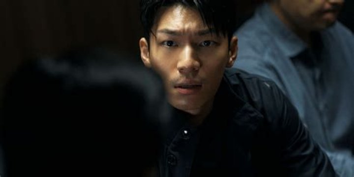 Is Hwang In Yeop Retiring? The Truth Behind The Rumors