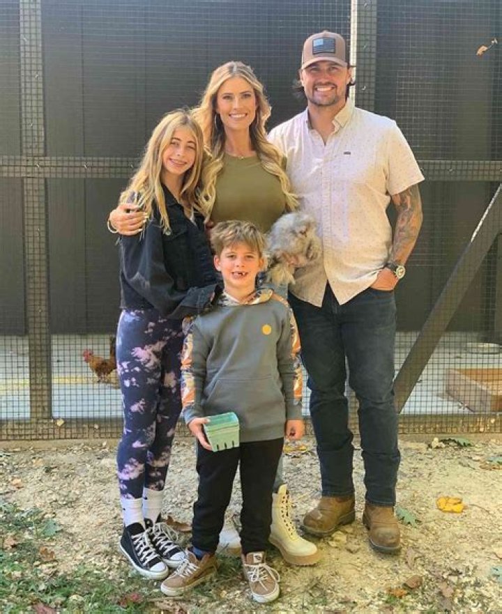 Meet The Sons And Daughters Of Neil Flores And Alex Hall