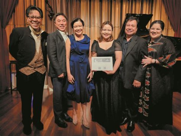 Mitch Winehouse: A Legacy Of Music And Philanthropy