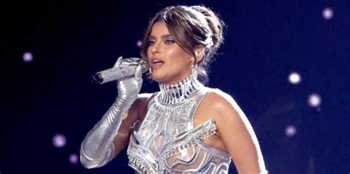 Nelly Furtado's Face: The Evolution Of A Pop Icon