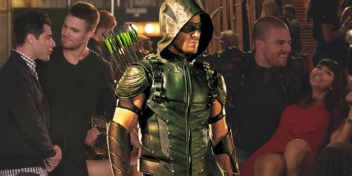 Robbie Amell: The Green Arrow Legacy