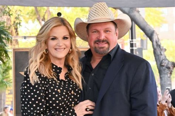 Unraveling The Love Life Of Garth Brooks: Is He Married?