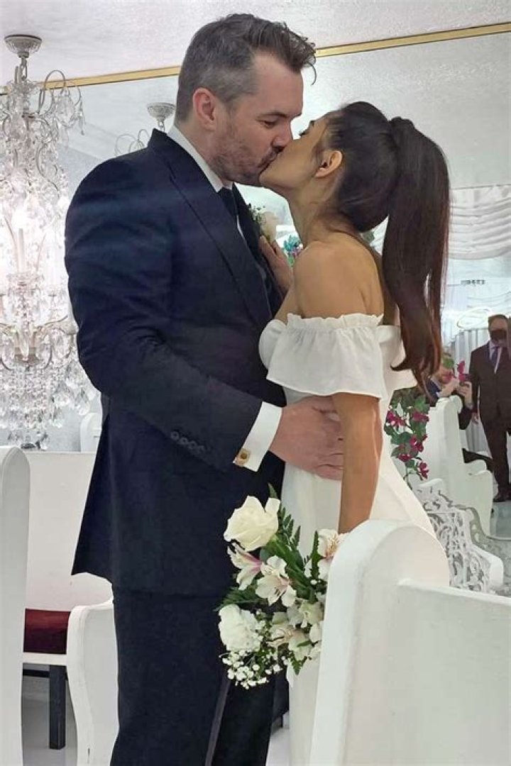 Unraveling The Love Life Of Jim Jefferies: Is Jim Jefferies Married?