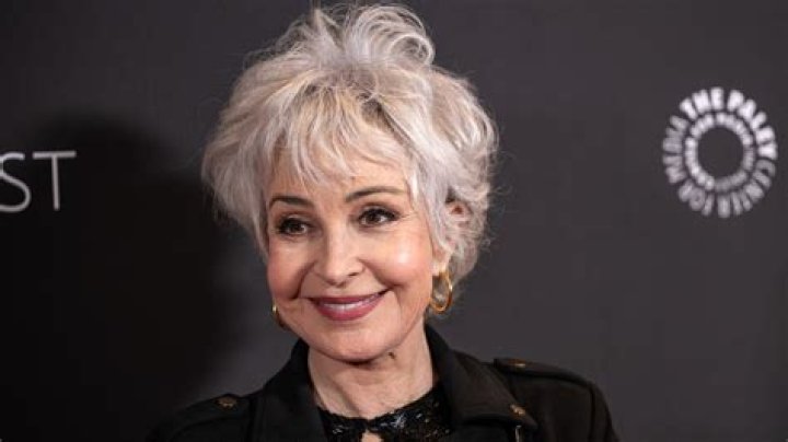 Unveiling Annie Potts' Net Worth In 2024