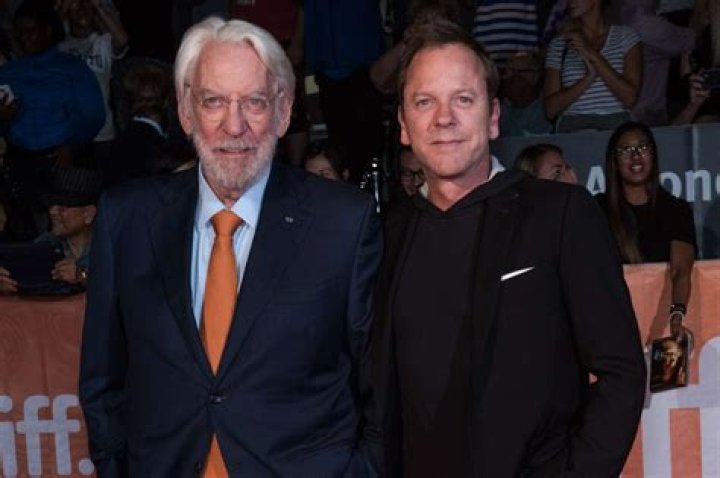 Unveiling The Heights: How Tall Is Kiefer Sutherland's Mom?