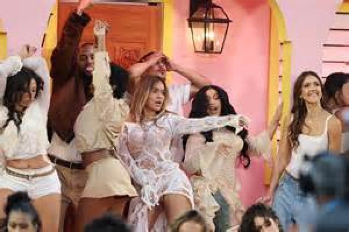 Unveiling The Intriguing Jessica Alba Background