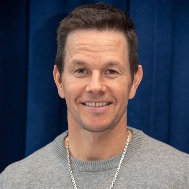 Unveiling The Magic Of Band Med Mark Wahlberg