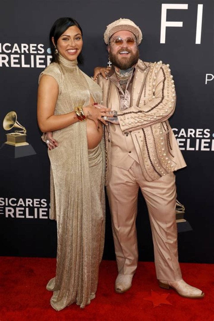 Unveiling The Truth: Is Teddy Swims Wife?
