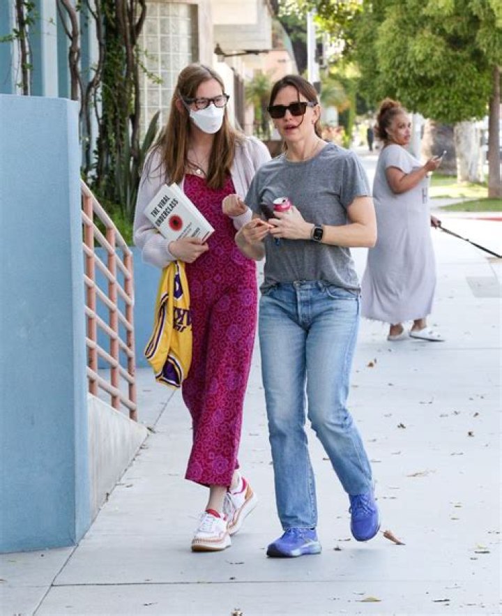 Violet Affleck: The Rising Star's Rise To Fame